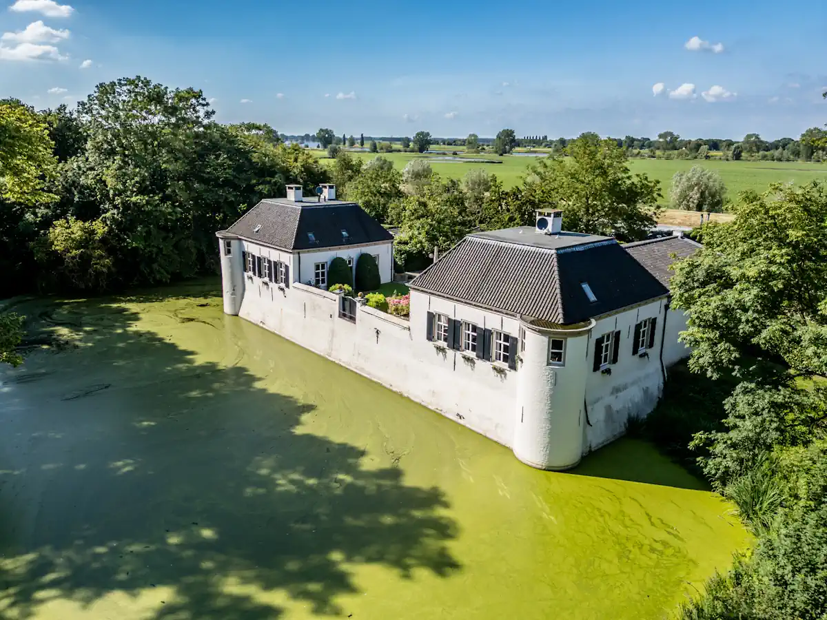 Kasteel van Oijen Groepsaccommodatie 